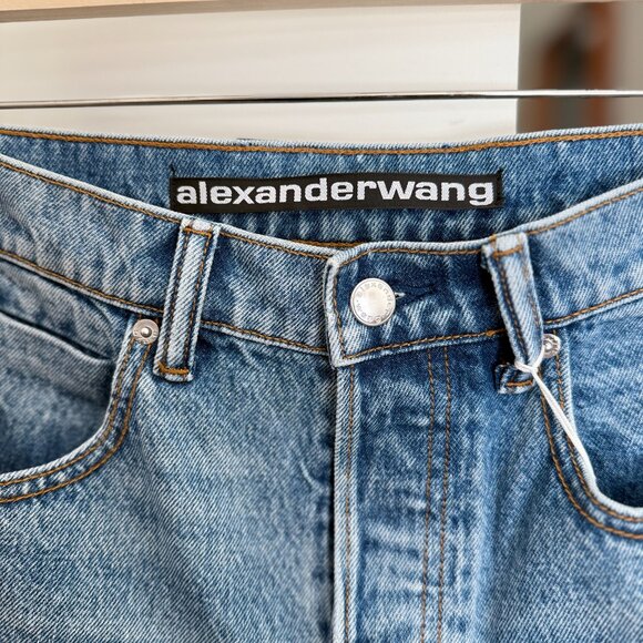 Alexander Wang Mid Rise Relaxed Short - Picture 2 of 4
